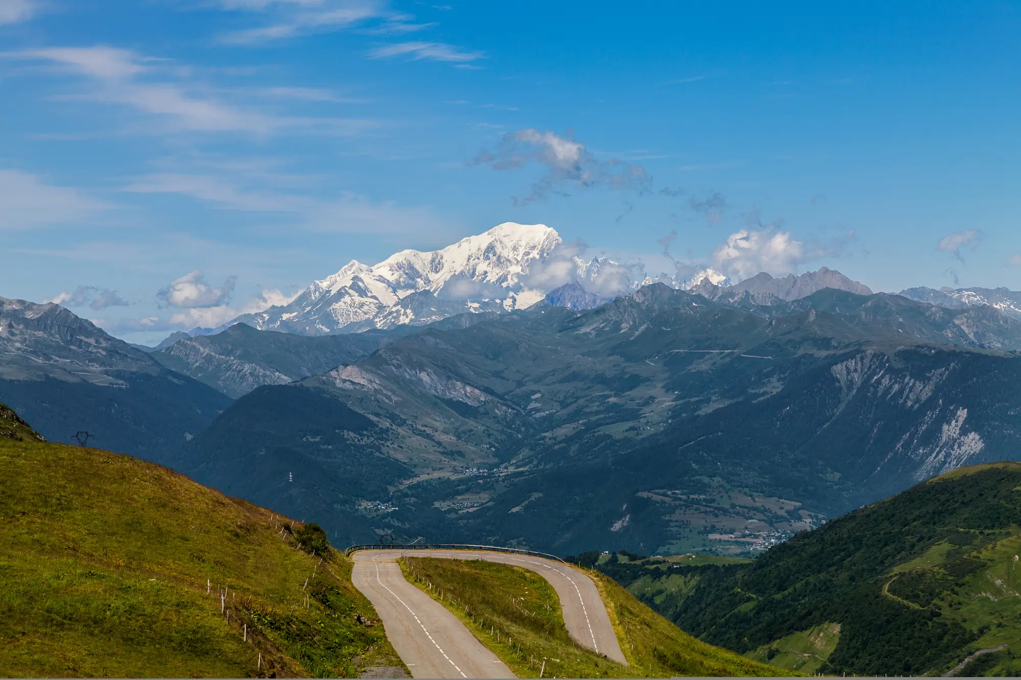 Vue du Mont Blanc depuis le Col de la Madeleine, Savoie